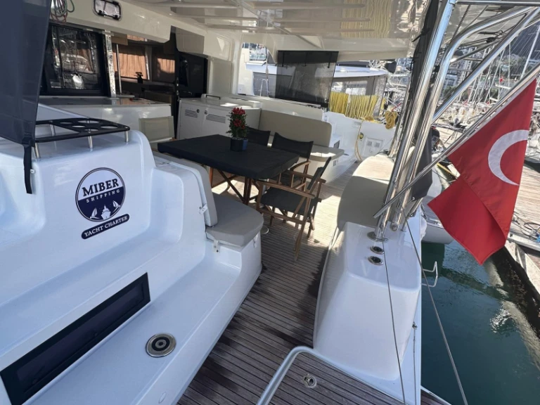 Pronájem lodi Lagoon Lagoon 46 v Fethiye na Samboatu