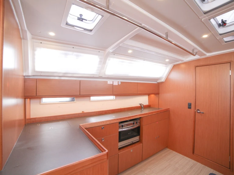 Bavaria Cruiser 46 jednotlivci a charterové společnosti v Fethiye