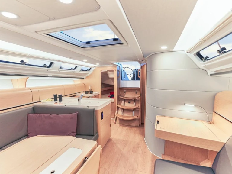 Pronájem jachty v Rovinj -Dehler Dehler 38 SQ na Samboatu