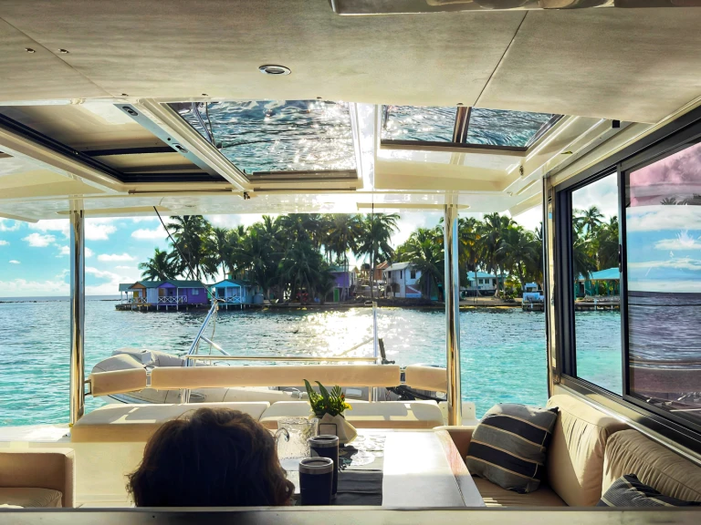 Pronájem lodi Belize City lákavé ceny Bali 4.6