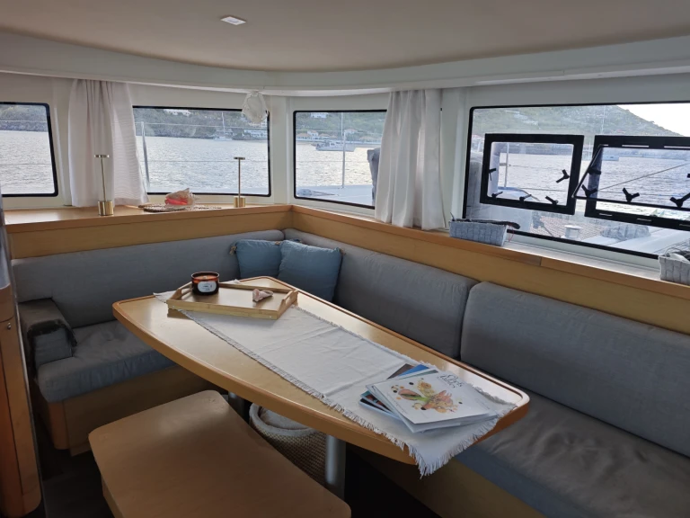 Pronajmout si Lagoon Lagoon 42 v Marigot