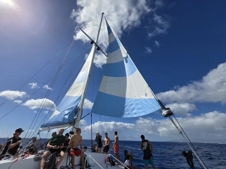 Pronájem lodi San Juan formerly Clark Custom v Waikīkī na Samboatu