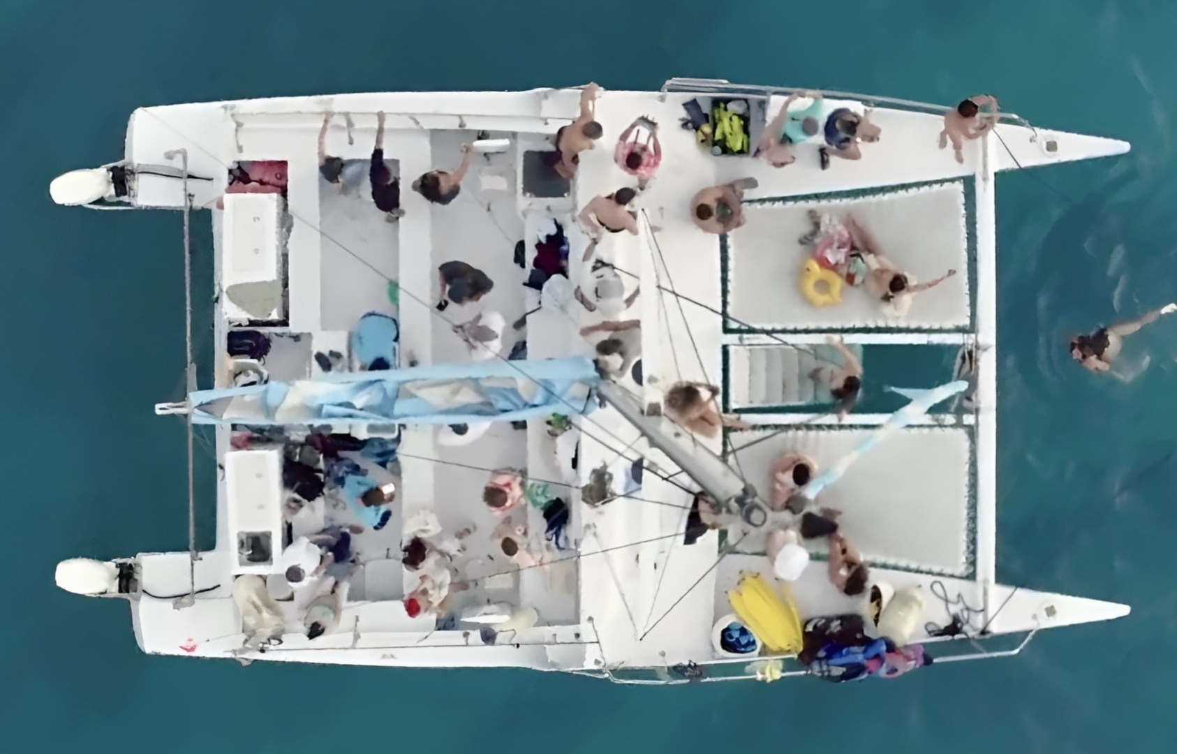 Pronajmout Katamarán se skipperem či ne San Juan formerly Clark v Waikīkī