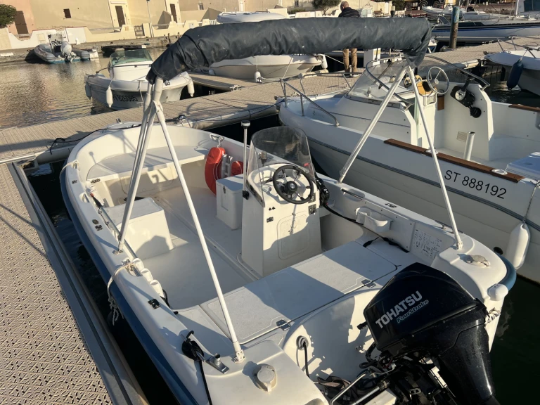 Motorová loď k pronájmu v Le Barcarès za nejlepší cenu