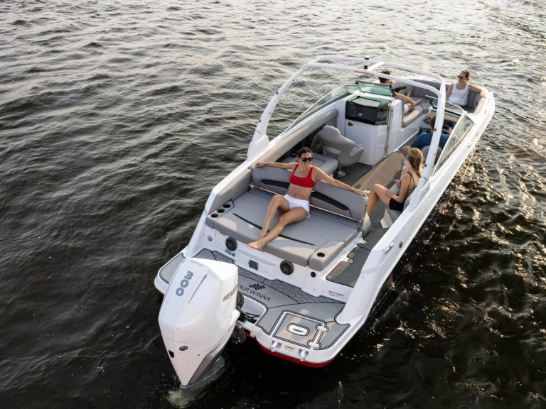 Pronajmout si Cranchi Turchese 24 v Cannes