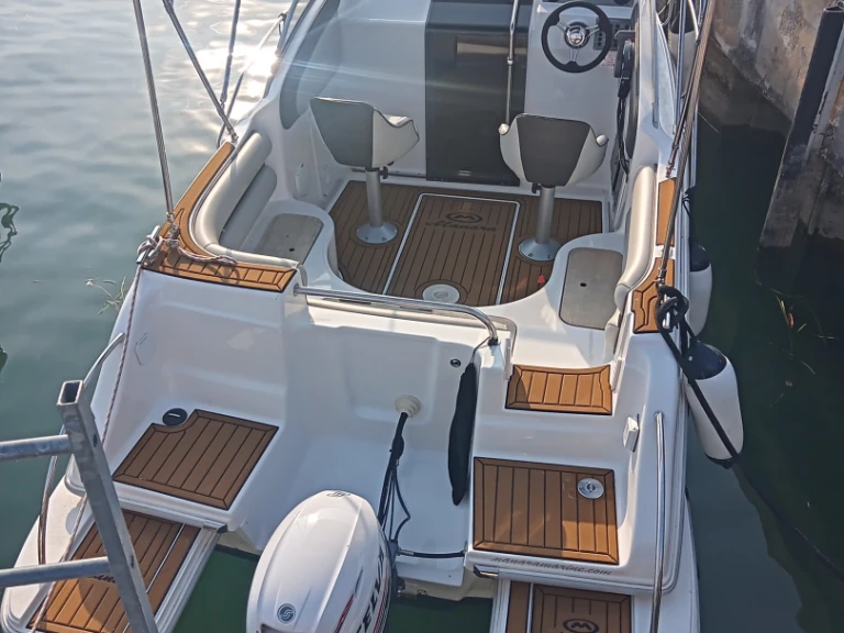 Pronájem jachty v Moniga del Garda -Manara Marine  620C na Samboatu