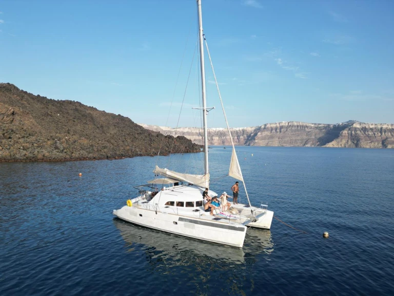 Katamarán k pronájmu v Paros Port za nejlepší cenu