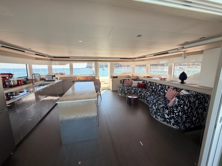 Katamarán k pronájmu v Cugnana Verde za nejlepší cenu