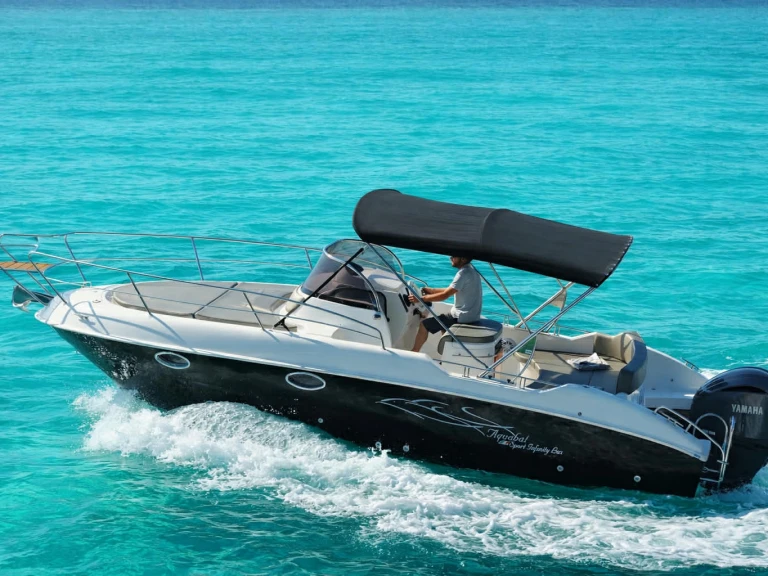 Pronájem Motorová loď Pacific Craft s licencí