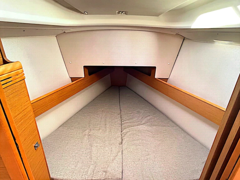 Pronájem lodi Jeanneau Sun Odyssey 33i v Sukošan na Samboatu