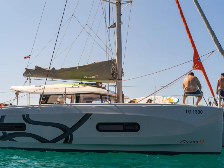 Pronájem lodi Excess Excess 11 v Gammarth na Samboatu