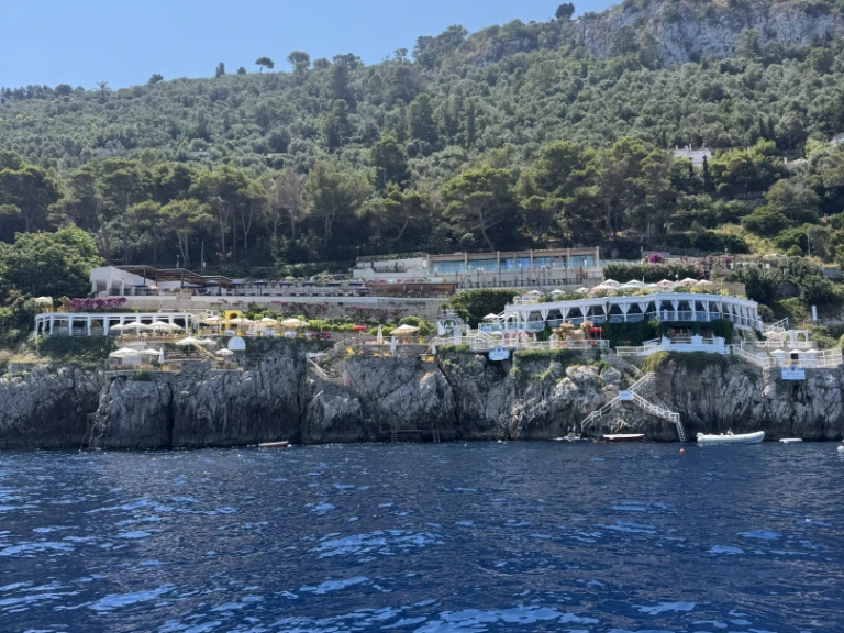 Pronájem lodi Joker Boat Clubman 26 v Sorrento na Samboatu