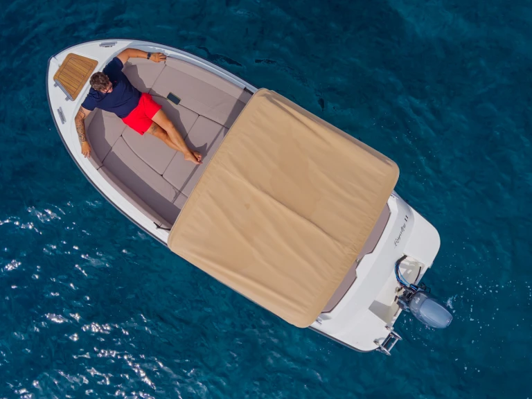 Motorová loď k pronájmu v Club Nàutic Santa Ponsa za nejlepší cenu