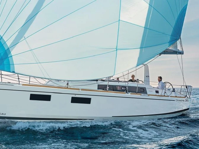 Pronajmout si Bénéteau Oceanis 38.1 v Palma de Mallorca