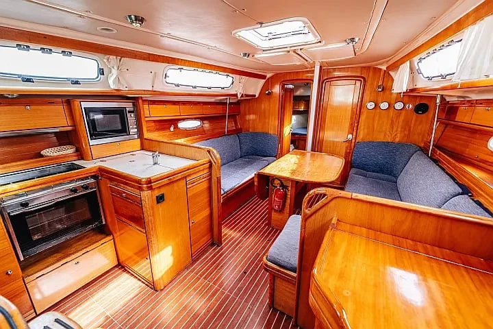 Pronajmout Plachetnice se skipperem či ne Bavaria v Betina