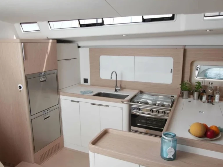 Pronájem Plachetnice v Lavrio -Bénéteau First 53