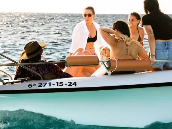 Pronajmout Motorová loď se skipperem či ne Polyester Yacht v Ciutadella de Menorca