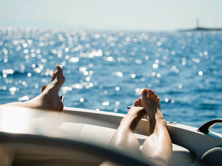 Motorová loď k pronájmu v Ciutadella de Menorca za nejlepší cenu