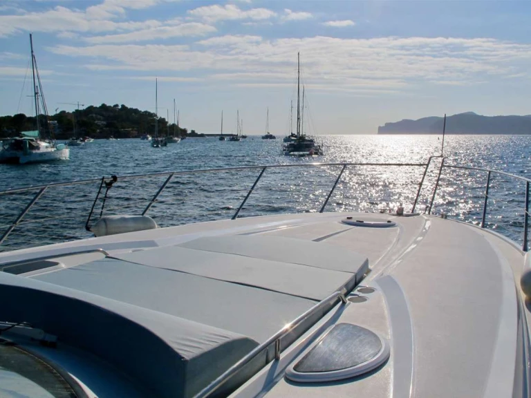 Sunseeker Portofino 53 jednotlivci a charterové společnosti v Marina de Dénia