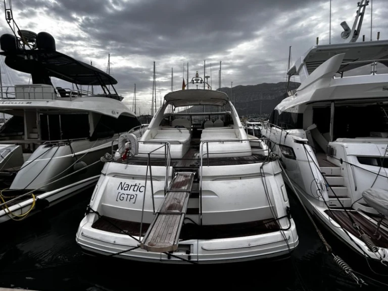 Pronájem lodi Torrevieja lákavé ceny Princess V65