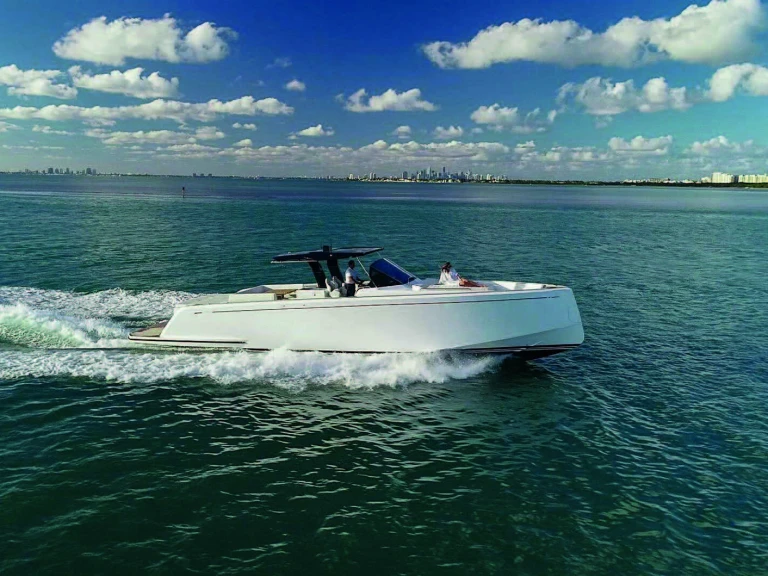 Pronájem lodi Pardo Yachts Pardo 50 v Torre Annunziata na Samboatu