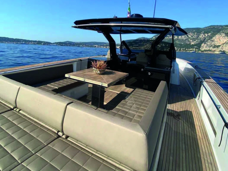 Pronajmout si Pardo Yachts Pardo 50 v Torre Annunziata