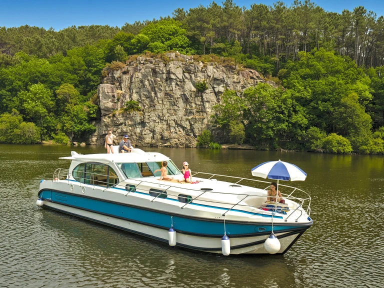Pronájem jachty v Tokaj -Nicols Yacht Nicols Estivale Octo na Samboatu