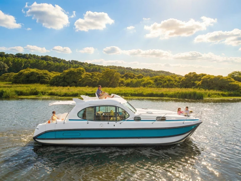 Motorová loď k pronájmu v Kisköre za nejlepší cenu