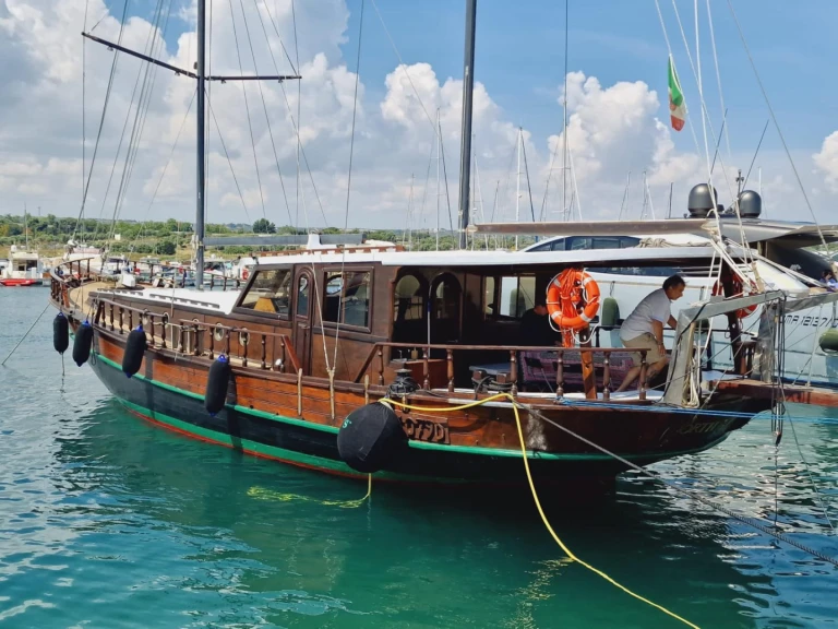 Gulet Bodrum jednotlivci a charterové společnosti v Vlores