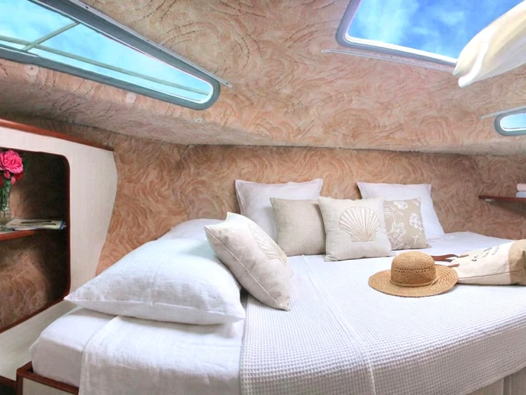 Pronájem lodi Nicols Yacht Nicols Sedan 1170 v Glénac na Samboatu