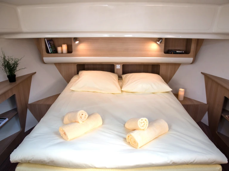 Pronajmout Motorová loď se skipperem či ne Nicols Yacht v Bellanaleck