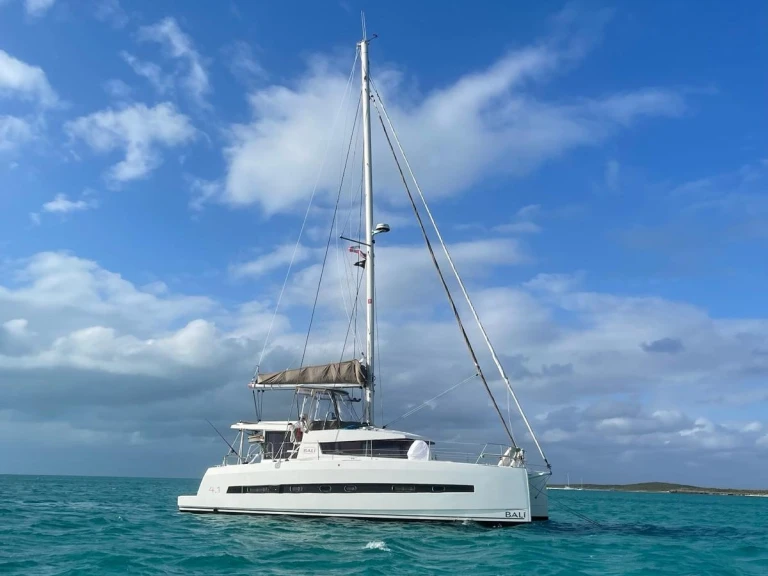 Pronájem lodi Bali Bali 4.1 v Sète na Samboatu