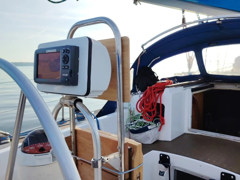 Bénéteau First 38 S jednotlivci a charterové společnosti v Brest