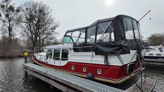 Pronájem Říční loď v Zehdenick -Linssen Dutch Sturdy 380 AC Twin "Marion"