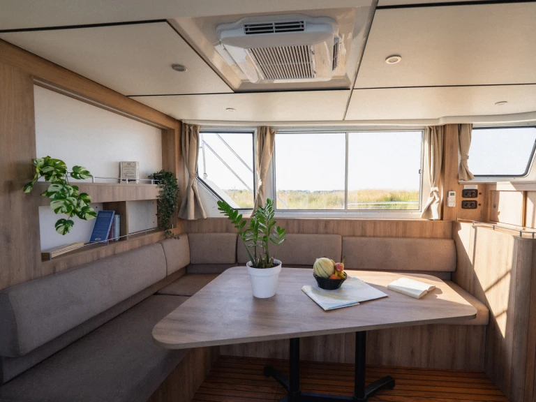 Pronájem lodi Pénichette Pénichette Neo 3 v Nieuw-Loosdrecht na Samboatu