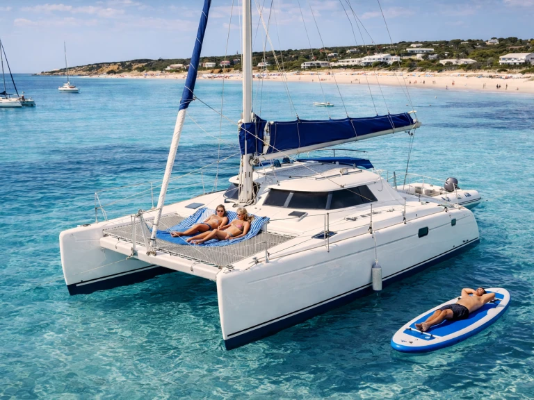 Pronajmout si Fountaine Pajot Tobago 35 v Barbate
