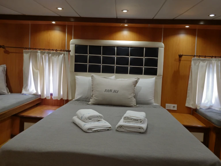 İlkel yapılı ahşap gulet 2022 jednotlivci a charterové společnosti v Bozburun