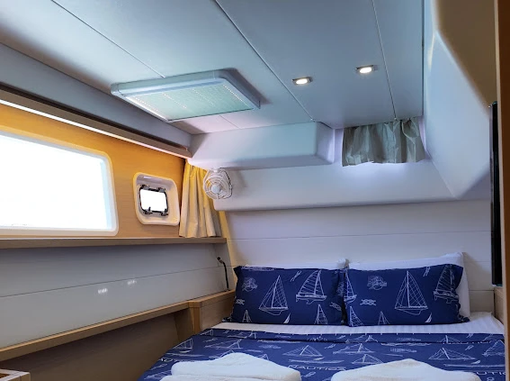 Pronájem Katamarán Lagoon s licencí