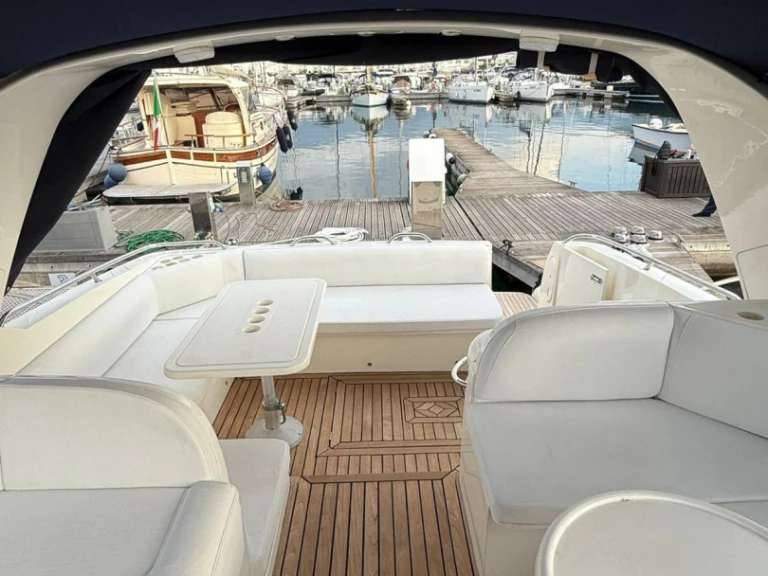 Pronájem lodi Castellammare di Stabia lákavé ceny 41