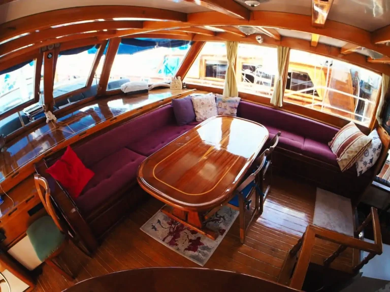 Pronajmout Plachetnice se skipperem či ne Custom v Bozburun