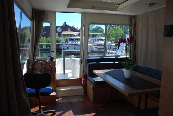 Pronájem jachty v Louhans - Espade 1150 Fly C na Samboatu