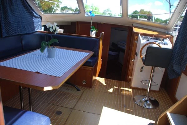 Pronájem Motorová loď  s licencí