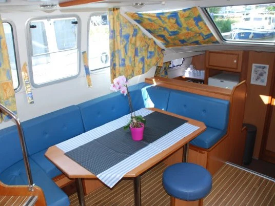 Pronajmout Motorová loď se skipperem či ne  v Savoyeux