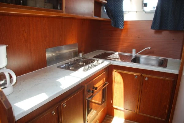  Tarpon 42 jednotlivci a charterové společnosti v Louhans