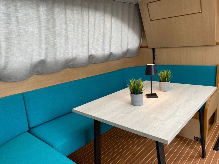 Pronajmout Motorová loď se skipperem či ne  v Mittersheim