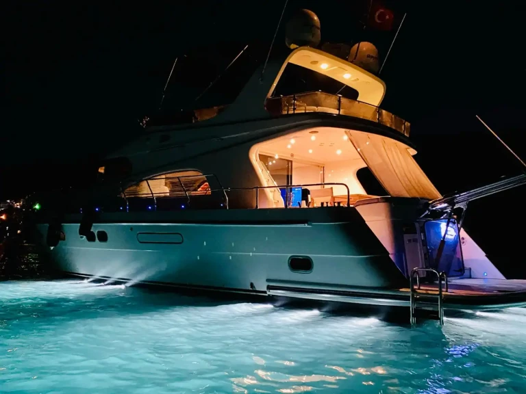 Custom Made jednotlivci a charterové společnosti v Bodrum