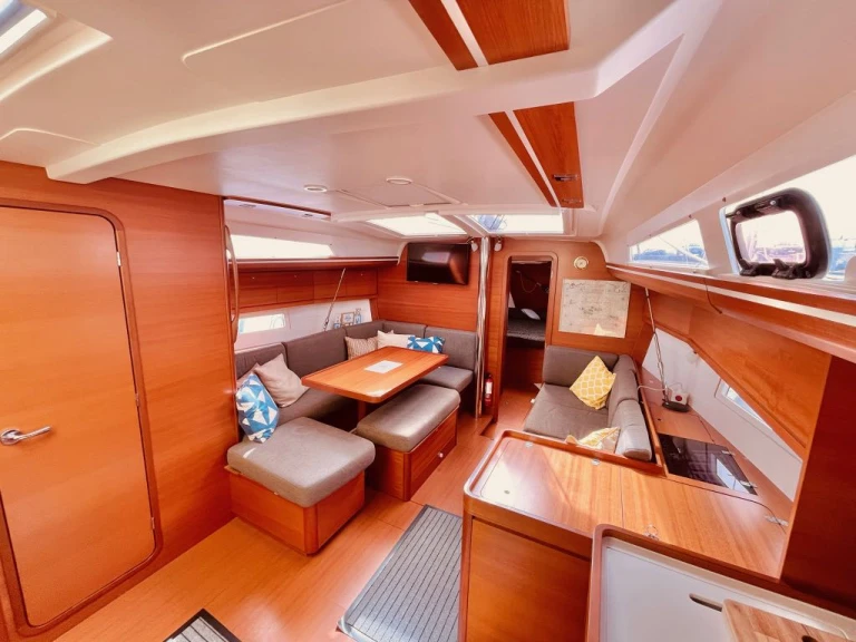 Dufour Dufour 410 Grand Large jednotlivci a charterové společnosti v Lisabon