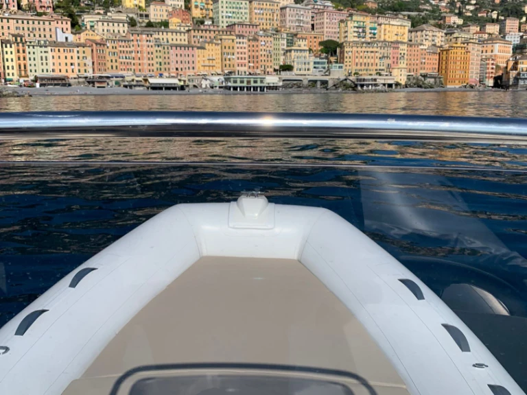 Pronájem Motorová loď Capelli s licencí