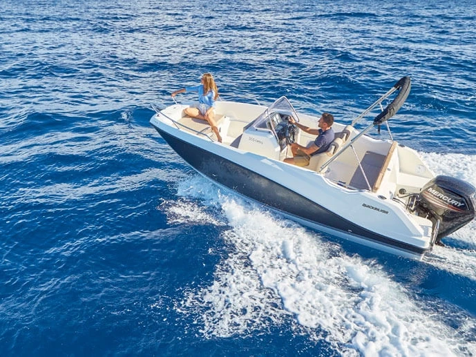 Pronájem Motorová loď v Antibes -Quicksilver Activ 555 Open