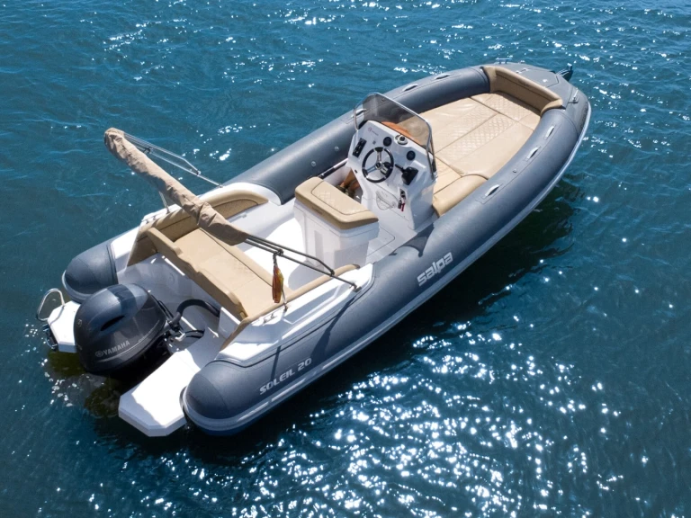 Pronajmout Polotuhá loď se skipperem či ne Salpa v Antibes